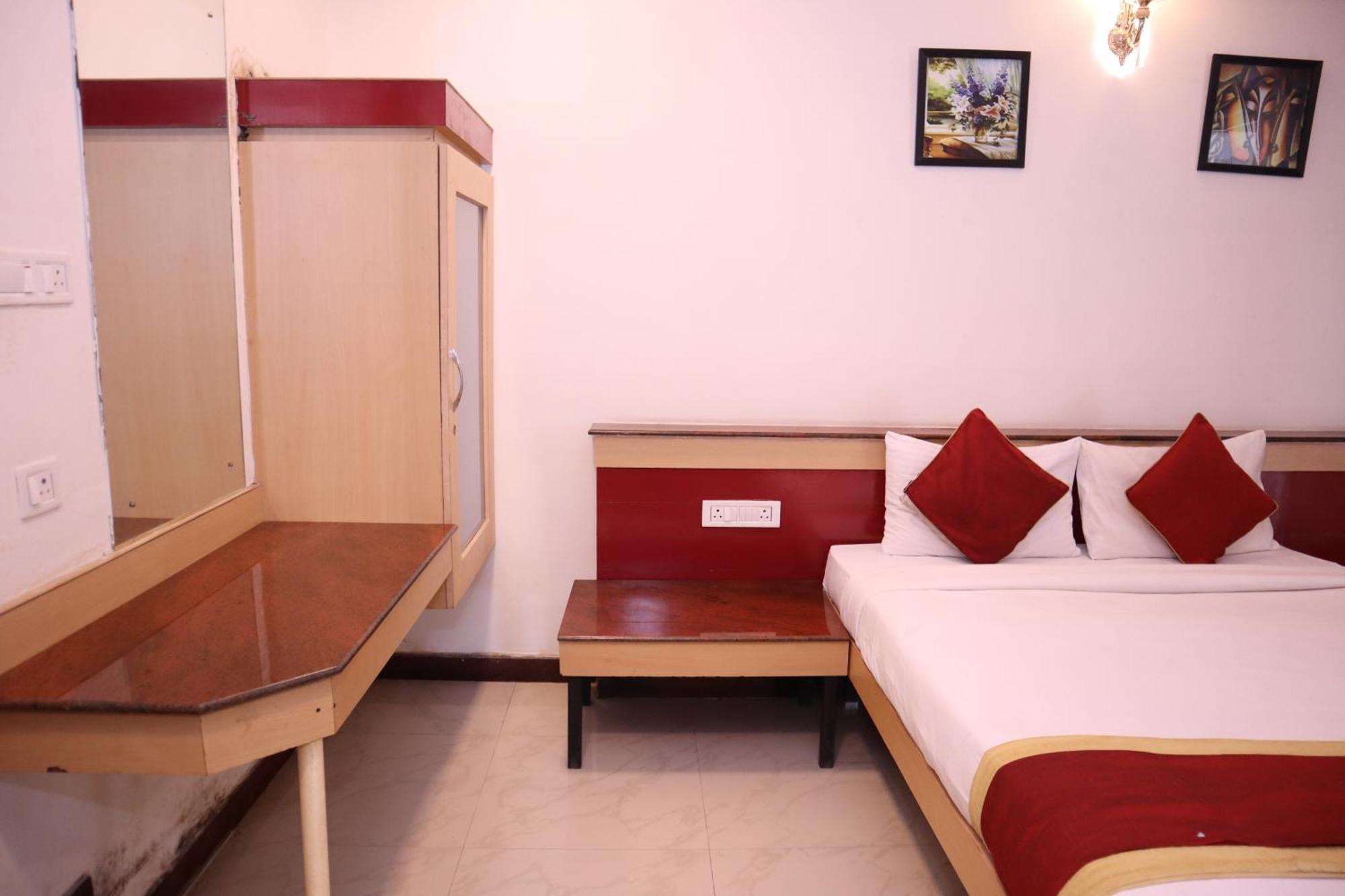 Sri Sai Ram Suites Bengaluru Kültér fotó