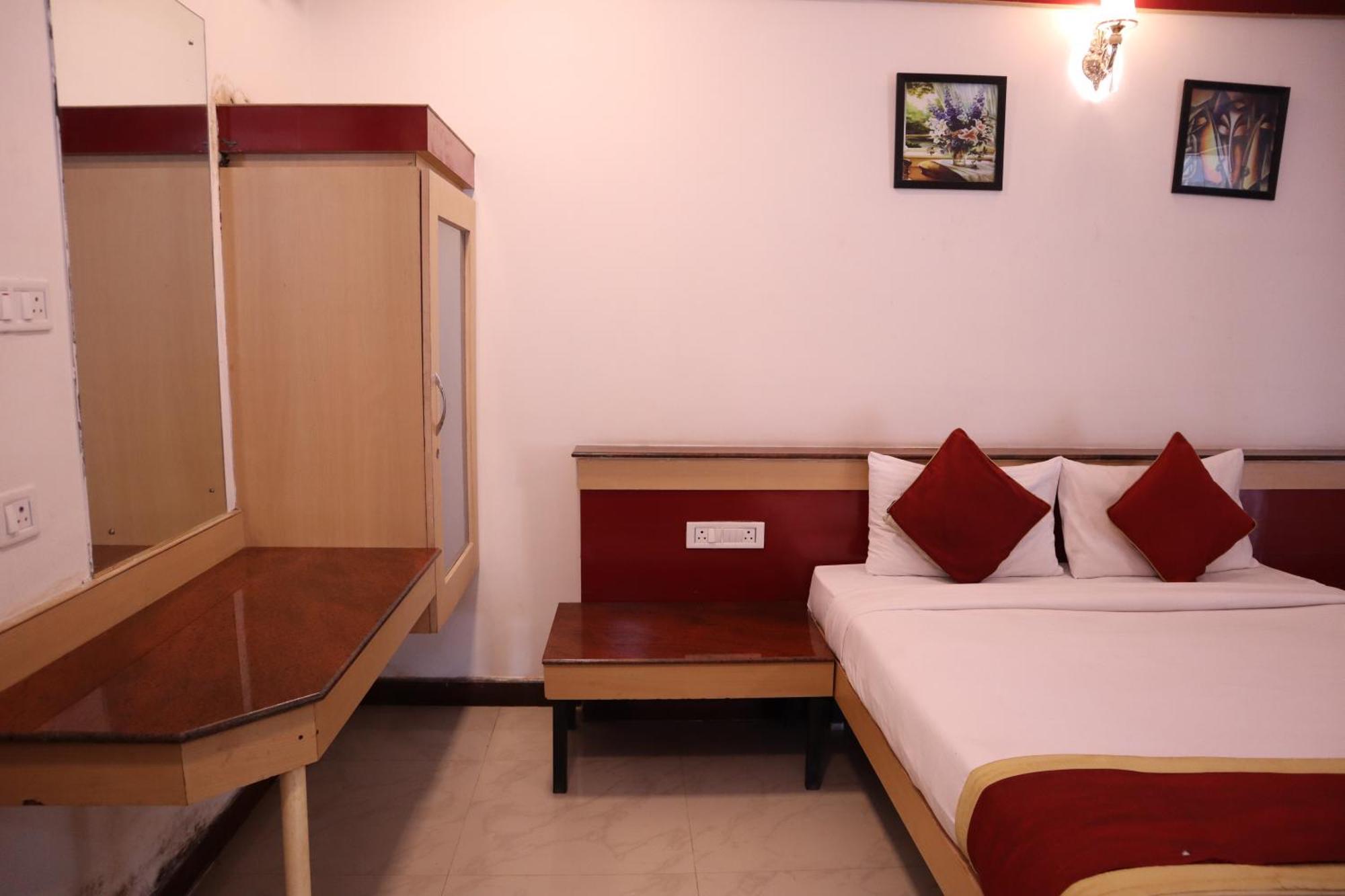 Sri Sai Ram Suites Bengaluru Kültér fotó