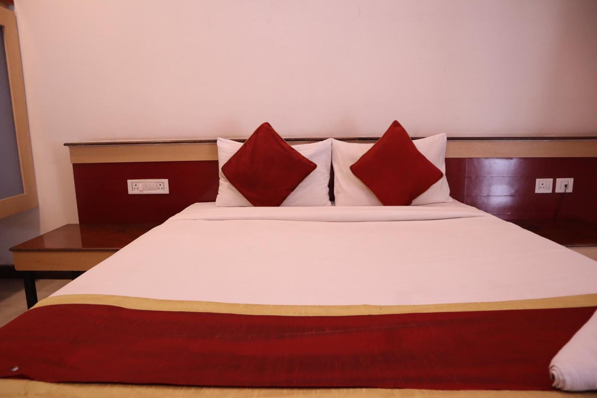 Sri Sai Ram Suites Bengaluru Kültér fotó